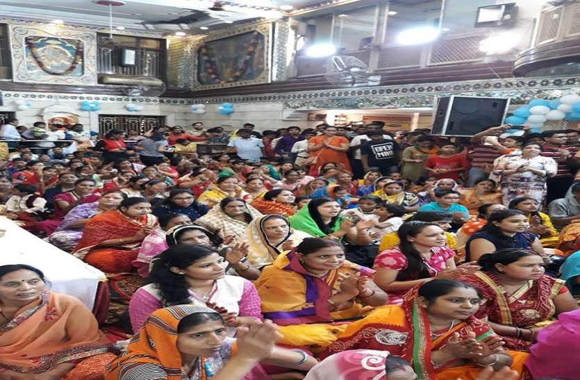 kolkata जन्माष्टमी की धूम में सराबोर बंगाल