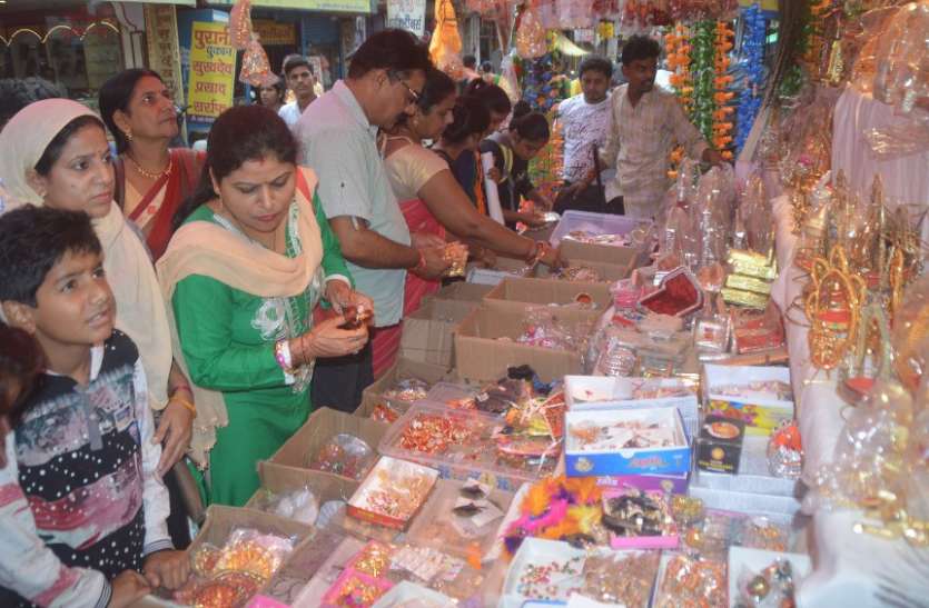 Program in Rewa on Janmashtami, prayer on birth of Lord Krishna मध्य रात्रि में जब जन्म लेंगे कृष्ण-कन्हैया तो बजेगी बधाई, जानिए किस तरह मनाया जाएगा उत्सव