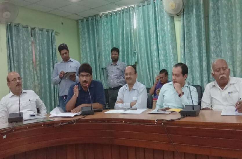 प्राइवेट डॉक्टरों ने इस गंभीर बीमारी से पीड़ित मरीजों की जानकारी सरकार से छुपाई तो खानी होगी जेल की हवा प्राइवेट डॉक्टरों ने इस गंभीर बीमारी से पीड़ित मरीजों की जानकारी सरकार से छुपाई तो खानी होगी जेल की हवा