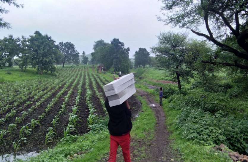 jj लक्ष्य पूरा करने के लिए पुष्ठों से बनी ईंटों से बना दिए 5 सौ शौचालय