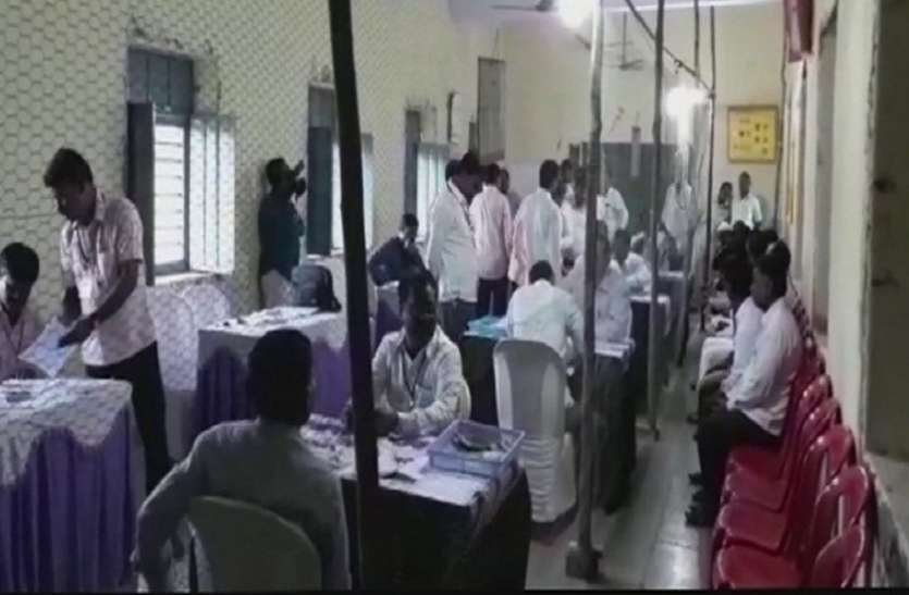 election result कर्नाटक निकाय चुनाव LIVE: कांग्रेस एक हजार सीट जीतने के करीब, भाजपा नंबर दो पर