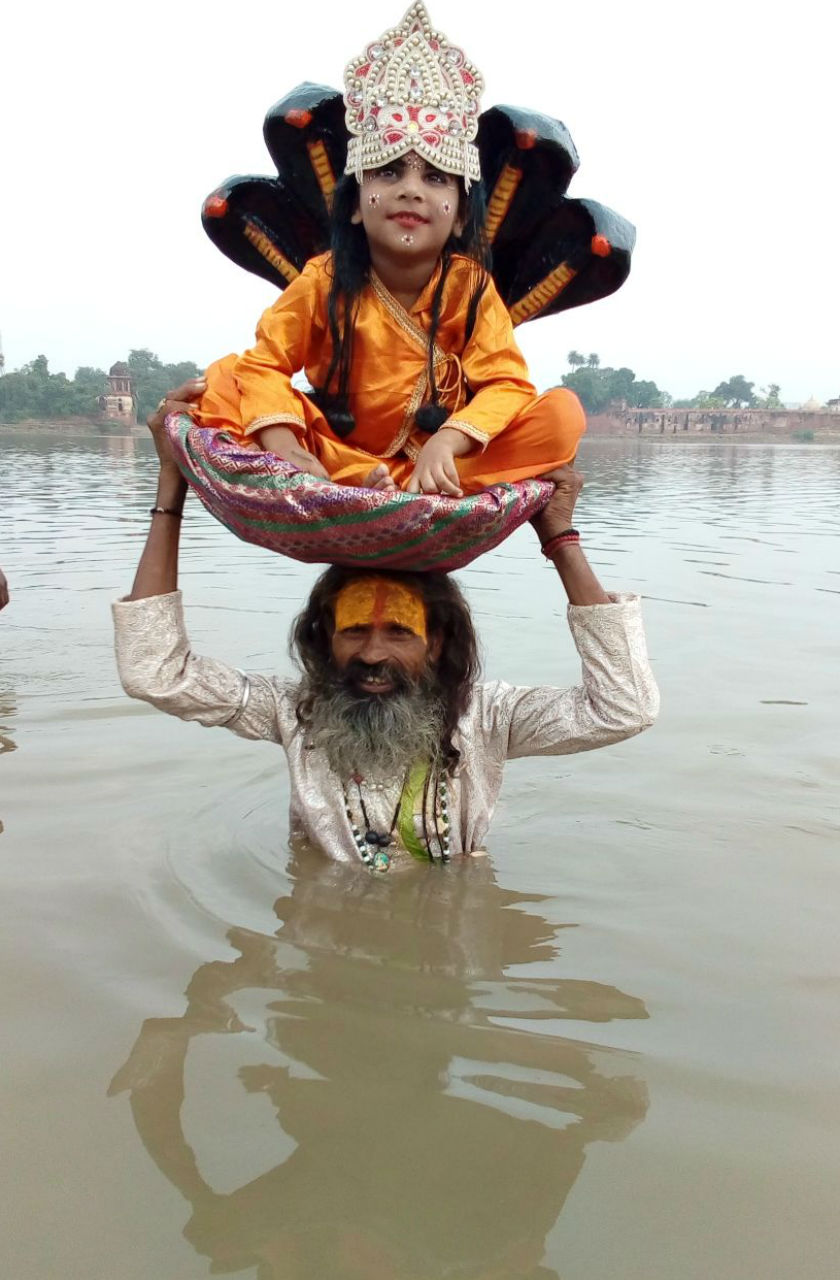 krishana janmashtmi नंद घर आनंद भयो जय हो नंदलाल की...घर घर जन्मे कन्हाई