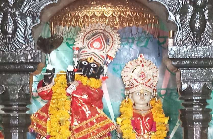 Unique story on Shrikrishna Janmashtami Bandha tample katni सात दिनों तक इस जिले में हुई घनघोर बारिश, फिर स्वयं भगवान कृष्ण ने बजाई मुरली, रहस्य जानने जन्माष्टमी पर मंदिर में उमड़ी भीड़