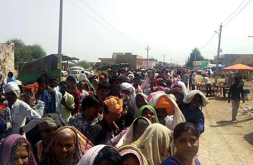 ramdevra mela Pilgrims are getting sick in hot summer भीषण गर्मी में श्रद्धालुओं की तबीयत हो रही खराब, ये सुविधाएं भी नहीं हो रही नसीब