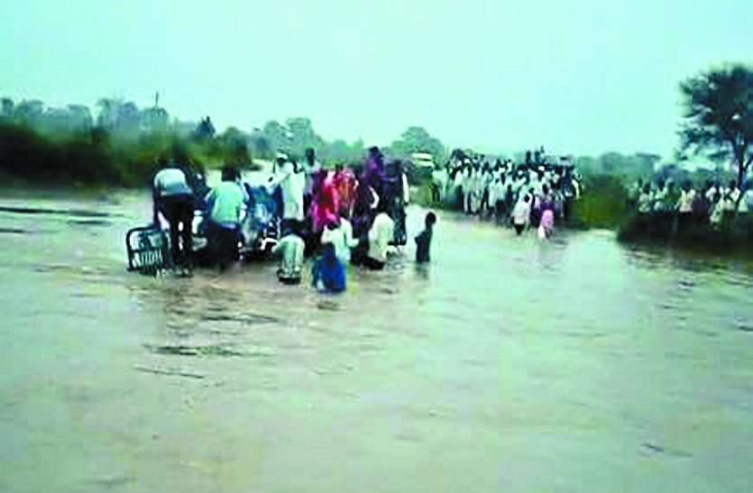 rain ग्वालियर चंबल संभाग में रिकॉर्ड तोड़ बारिश,मौसम वैज्ञानिक ने भी की भविष्यवाणी