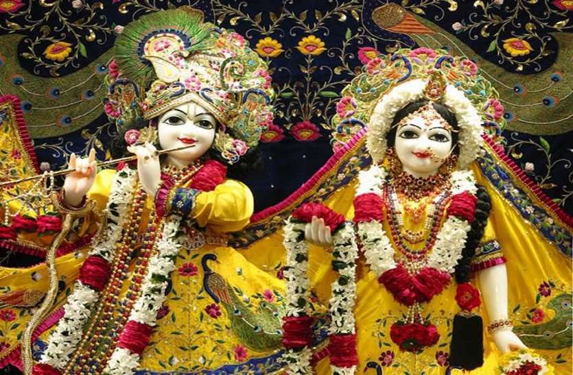 Krishna Janmashtami 2018 Janmashtami 2018 : कान्हा के जन्मोत्सव के लिए सजे मंदिर,भक्ति में डूबे भक्त