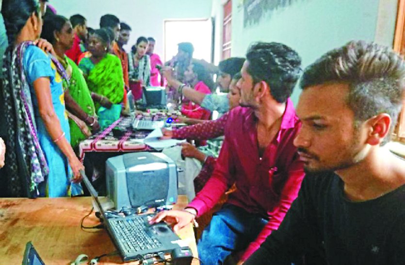 smart card हजारों लोगों का अब भी नहीं बना स्मार्ट कार्ड, फिर लगाए जाएंगे शिविर