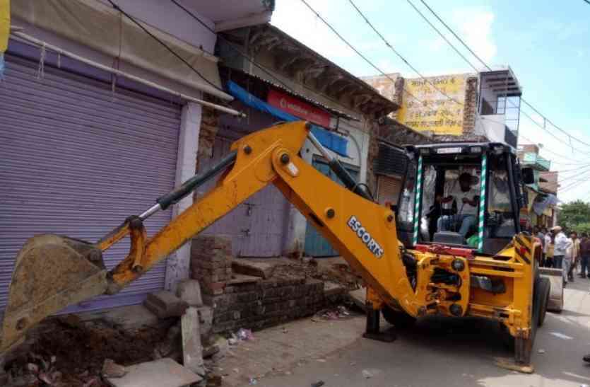 jalorenews प्रशासन की अनदेखी से तालाब में बस रही कॉलोनी