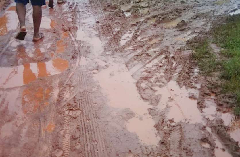 Shivaji Nagar resident will perform पहले लगाया प्रवेश निषेध का बोर्ड, अब ये करेंगे शिवाजी नगर निवासी..