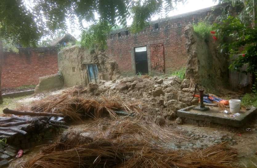 Three people die due to rain falling due to rain In Faizabad बिग ब्रेकिंग : यहाँ बीते 12 घंटे में क़यामत बनकर बरसी बारिश 3 की मौत