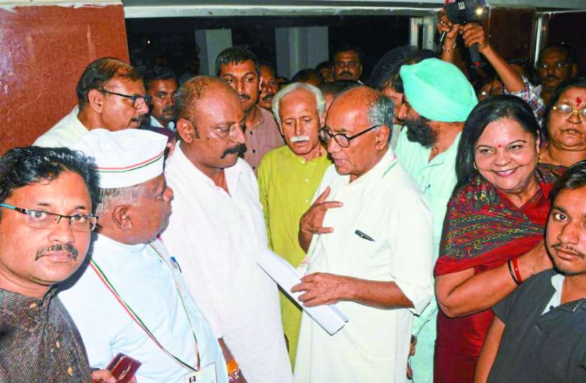 ex mp cm digvijay singh satna visits दिग्विजय की वन टू वन सूची को लेकर उपजा असंतोष, कई कांग्रेसियों ने जताई नाराजगी