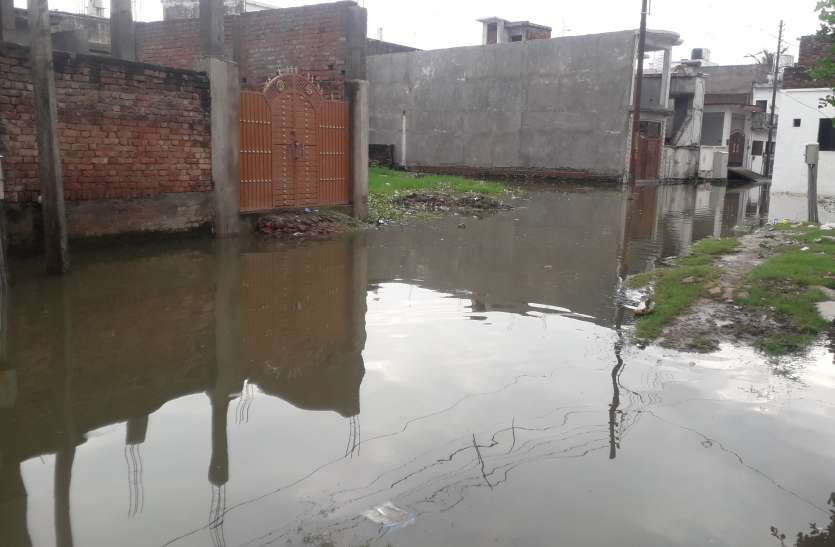 ayodhya राम नगरी अयोध्या में बारिश बनी बड़ी समस्या