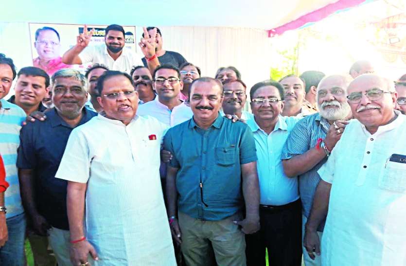 amar 6 करोड़ 27 लाख में बनेगी व्यापार विहार की सडक़, मिलेगी राहत