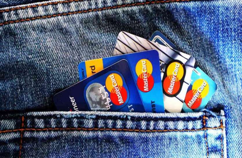 ATM Fraud सावधान! अगर अाप भी जेब में रखते हैं ATM कार्ड तो पढ़ लें ये खबर, लोगों को उठाना पड़ रहा भारी नुकसान