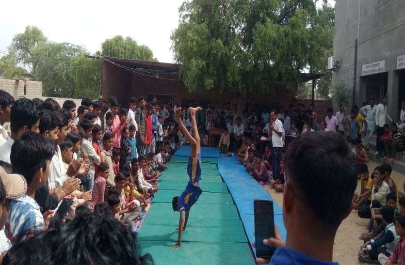 churu school sport news हैंडबाल में लोहा की बेटियों ने जीता खिताब