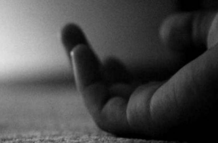 dead body आईआईटी छात्र का होटल से शव बरामद, कमरे से पुलिस को मिली ऐसी चीज