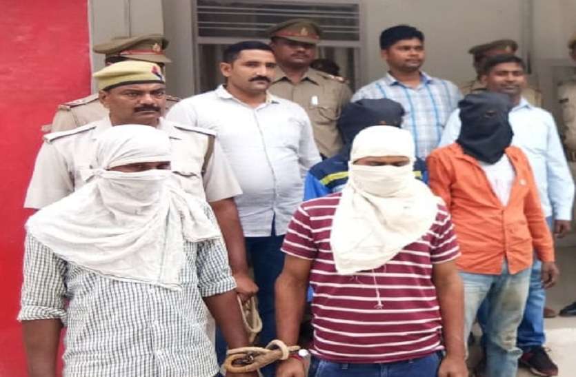 up police arrested to 4 dangerous criminal पुलिस ने मुठभेड़ में 4 बदमाशों को किया गिरफ्तार, तमंचा दिखाकर करते थे लूट और चोरी