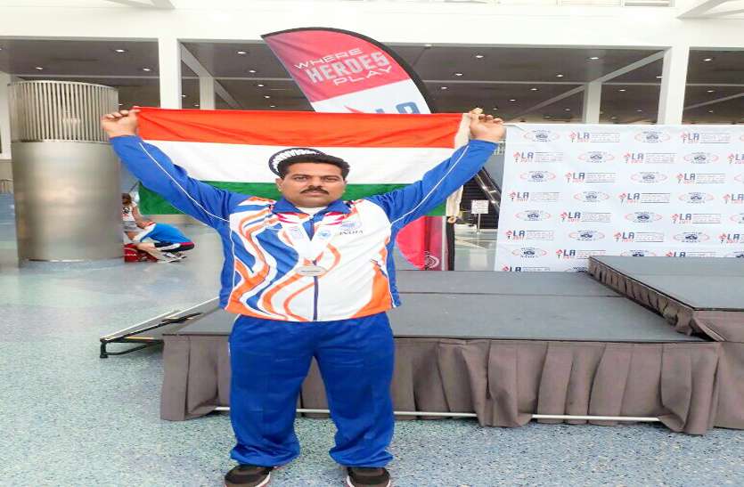 weight lifter manohar singh sankhla will go malasiya today वेट लिफ्टर एएसआई सांखला पदक के लिए आज होंगे रवाना