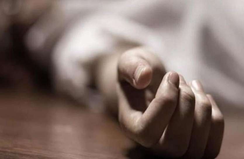 एक लड़के की पीट-पीट कर की हत्या दिल्ली: चोरी करने के इरादे से घर में घुसे 6 चोर, एक लड़के की पीट-पीट कर की हत्या, 3 गिरफ्तार