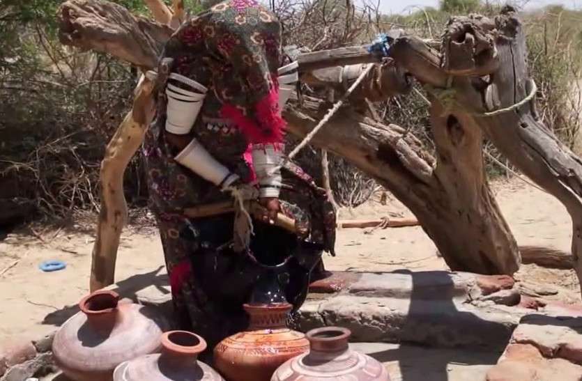 3 died after drinking contaminated water in Karauli राजस्थान में 'पानी' ले रहा जान, दो दिन में तीन ने गंवाई जान