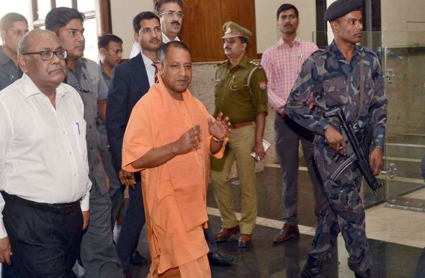 lucknow UP Shikshak Bharti : सीएम योगी आदित्यनाथ आज तीन हजार चयनित अभ्यर्थियों को बांटेंगे नियुक्ति पत्र, तैयारी पूरी