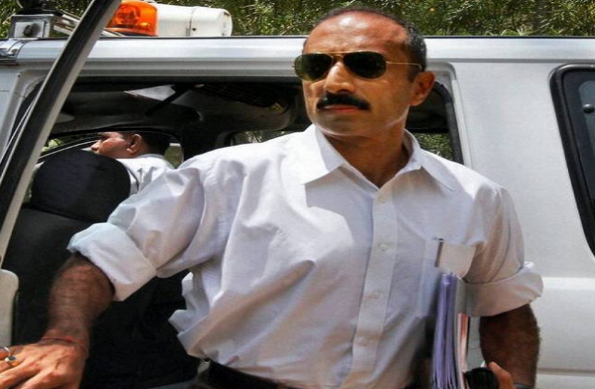 news गुजरात के पूर्व आईपीएस अधिकारी संजीव भट्ट पुलिस की हिरासत में, लगे गंभीर आरोप