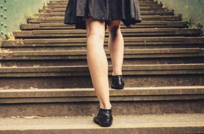 rape आधी रात को कार में बिठाकर ले लगा परिचित, रास्ते में बताई ऐसी बात, जब खुला राज तो सब रह गए सन्न