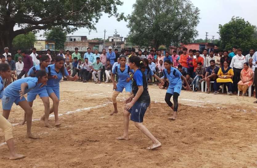 kabaddi विजेताओं को दिए पुरस्कार, प्रतियोगिता का समापन