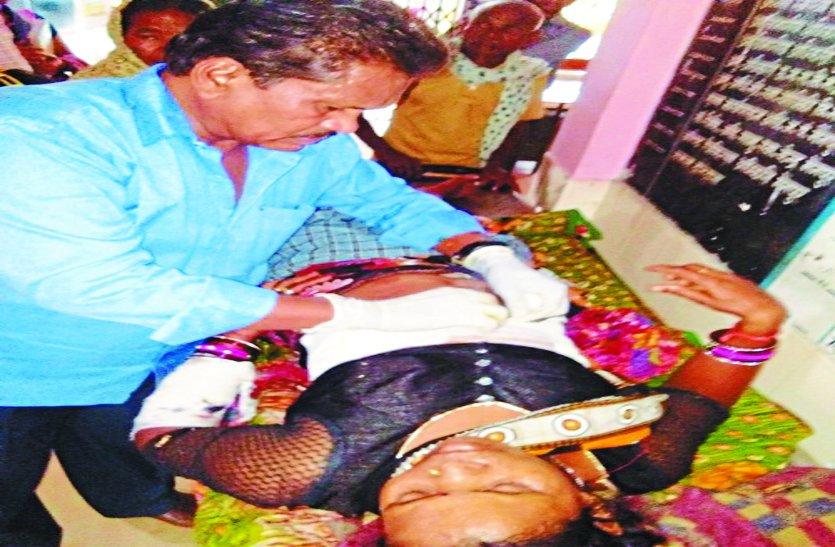 crime news छोटी सी बात पर आया गुस्सा तो शराब के नशे में पत्नी पर कर दिया चाकू से वार फिर...