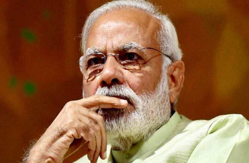 PM Modi रुपए से लेकर मजदूर आंदोलन तक आज पीएम मोदी के लिए बने यह चार सिरदर्द
