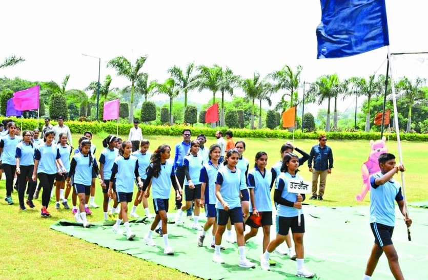 patrika बालिका फुटबॉल में उज्जैन ने सागर को 13-0 से दी करारी शिकस्त