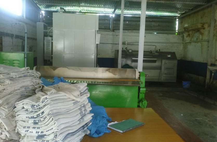 Prepare in Mechanized Laundry, Infected Clothing of Patients मेकेनाइज्ड लांड्री में तैयार होते है मरीजों के संक्रमण रहित कपड़े