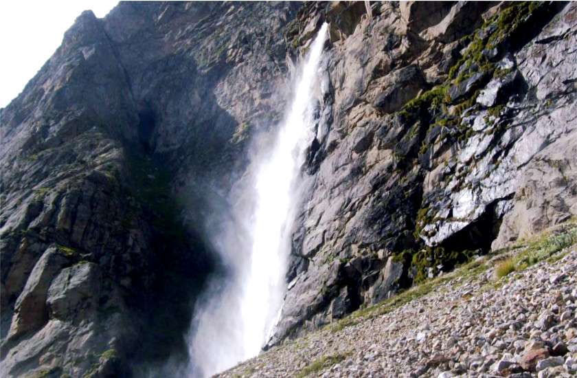 vasudhara waterfall