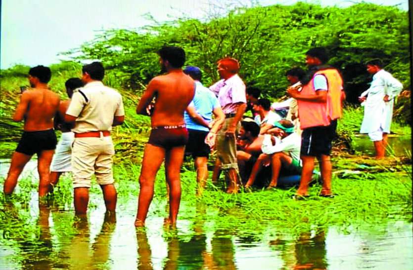 tigra dam 200 लोग 12 घंटे तक करते रहे केदार की तलाश,फिर सामने आई ये तस्वीर