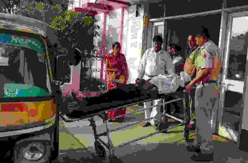 pratapgarh प्रतापगढ़ बस स्टैंड पर मिली अज्ञात लाश