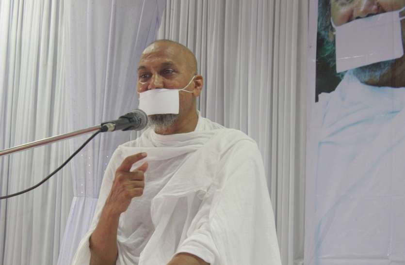 monk,meditation,desire, अपनी गलतियों का पश्चाताप करने वाला सम्यक
