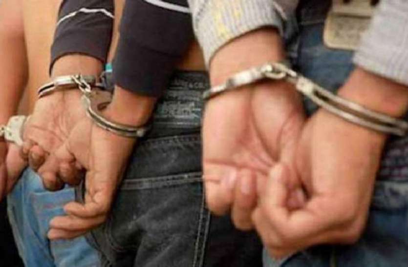 दिल्ली: बेस्ट फ्रेंड ने ही पैसों के लालच में अपने दोस्त की कर दी हत्या, गिरफ्तार दिल्ली: बेस्ट फ्रेंड ने ही पैसों के लालच में अपने दोस्त की कर दी हत्या, गिरफ्तार