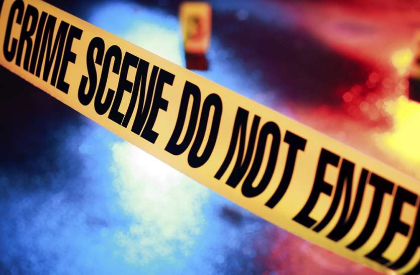 death body हाईवे पर खड़े ऑटो में मिली युवक की लाश, पढ़े पूरी खबर