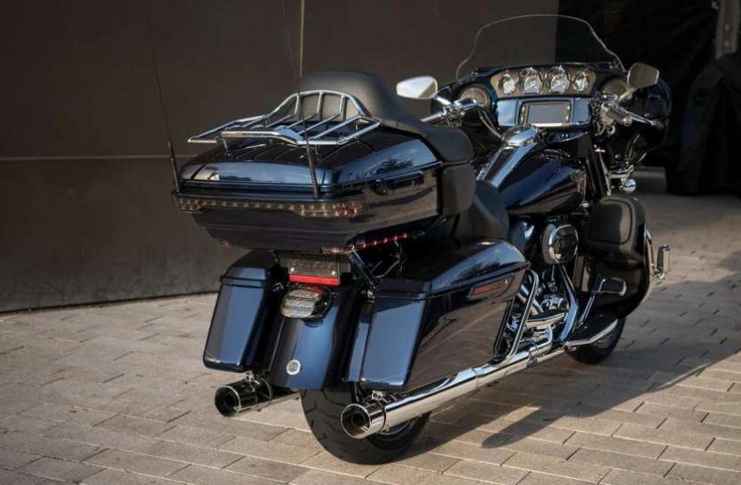 Harley Davidson Cvo लग्जरी कार से भी ज्यादा हाइटेक फीचर्स से लैस है Harley Davidson की ये Bike