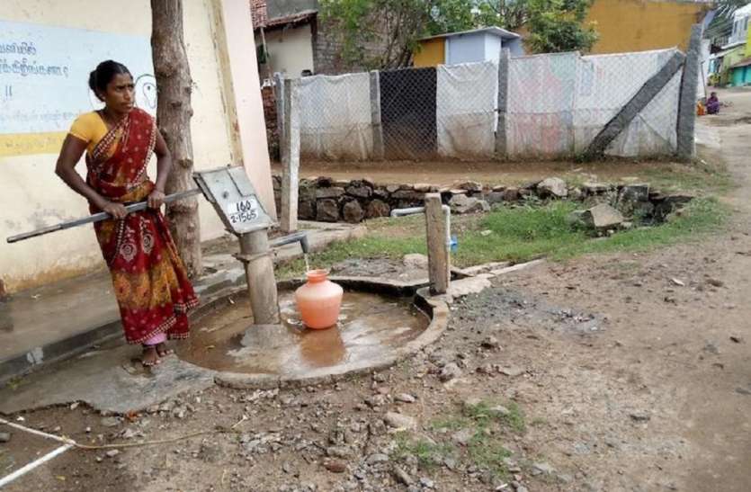 Kanpur गड़बड़झाले ने हैंडपंप को भी नहीं छोड़ा, ये भी चढ़े भ्रष्टाचार की भेंट