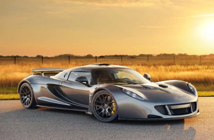 fastest car बुलेट ट्रेन से तेज दौड़ती हैं ये 5 कारें, बन चुके हैं कई रिकॉर्ड