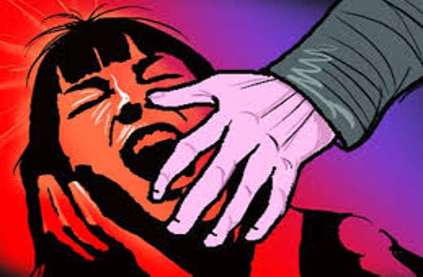rape चार जनों पर युवती से गैंगरेप करने का आरोप