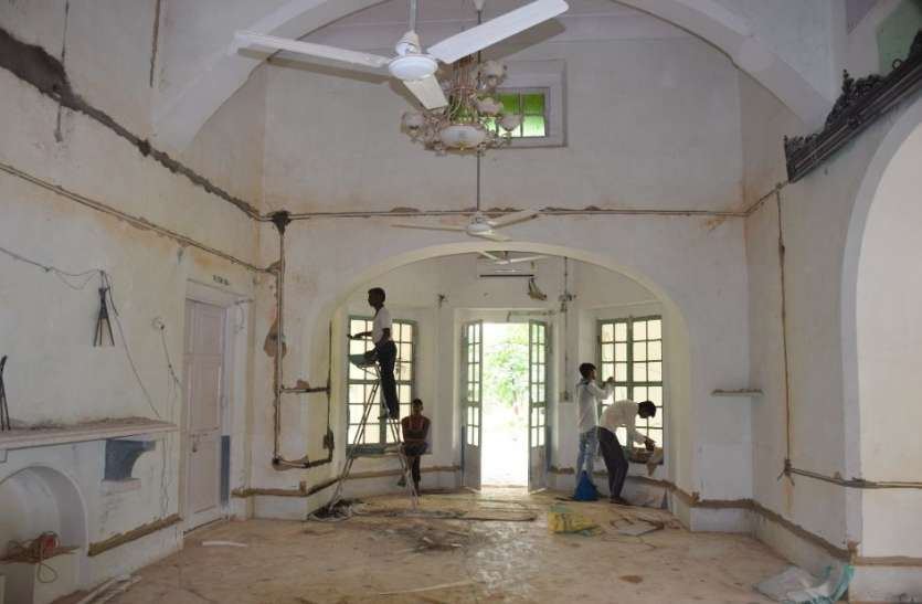 Madam's room will be a pyre, the lord of the rest of the dock bungalow मैडम का कमरा होगा चकाचक, बाकी डॉक बंगले का भगवान मालिक......