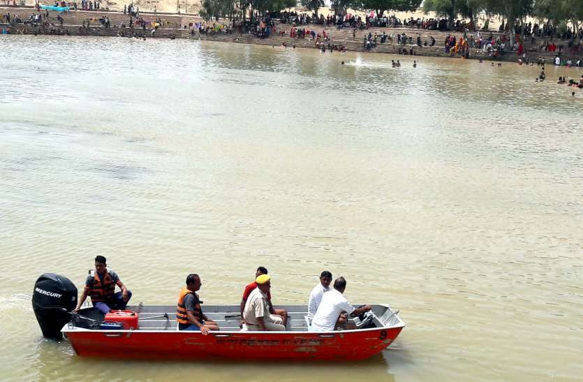 jaisalmer रामसरोवर पर तैनात किए आरएसी के तैराक