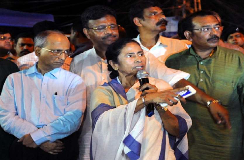 Majerhat Bridge माझेरहाट हादसा: सीएम ममता बनर्जी ने बताई पुल गिरने की वजह, कहा- किसी को नहीं बख्शेंगे