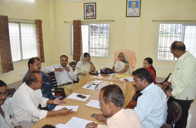 Deputy Director has called Mandi Secretary, President and members उपसंचालक ने मंडी सचिव, अध्यक्ष व सदस्यों को किया तलब