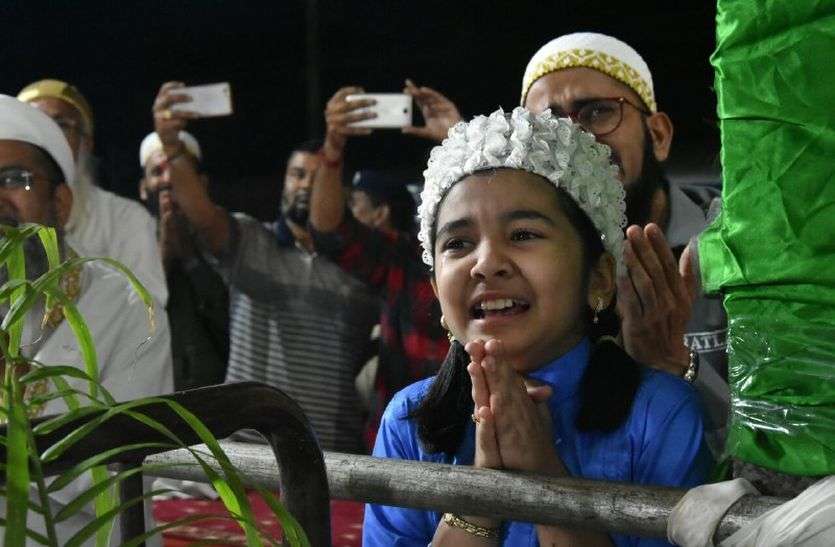 dharm guru Syedna latest hindi news