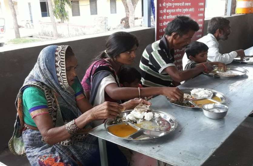 Roti bank dungarpur रोटी बैंक का सपना, भूखा न सोये कोई अपना
