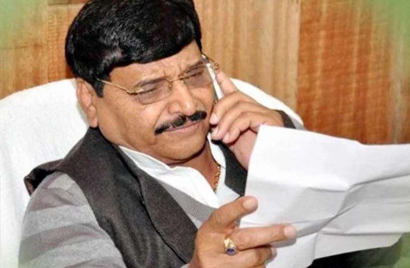 Shivpal शिवपाल के सेक्युलर मोर्चे में शामिल हुआ यह पूर्व सांसद, चाचा के अपमान के चलते छोड़ी थी सपा