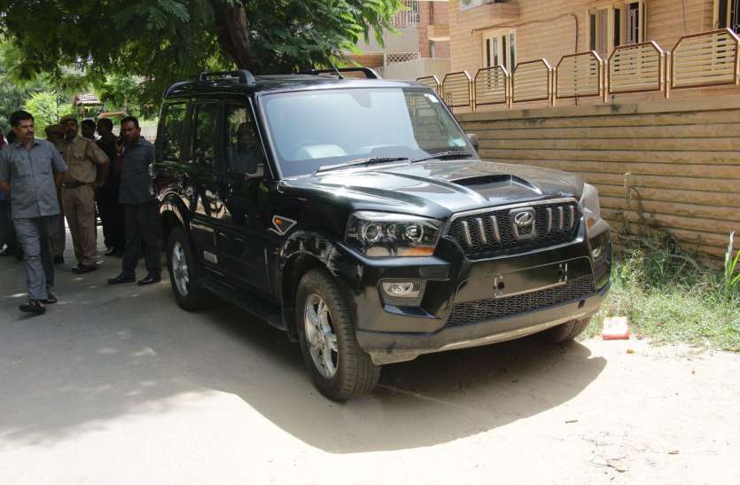 jodhpur चालान का इतना डर कि सड़क पर अंधाधुंध दौड़ाई एसयूवी